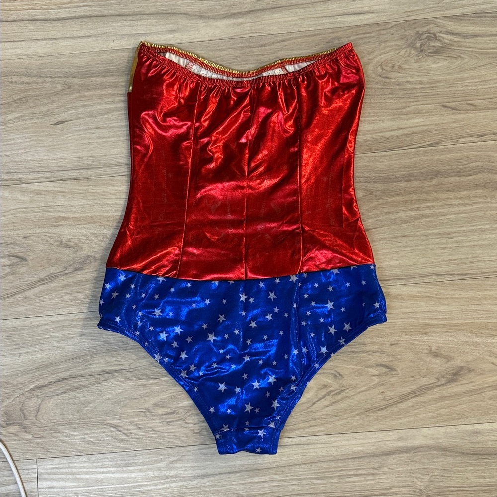 Wonder Woman costume - leotard (never worn, size S) - Picture 4 of 4